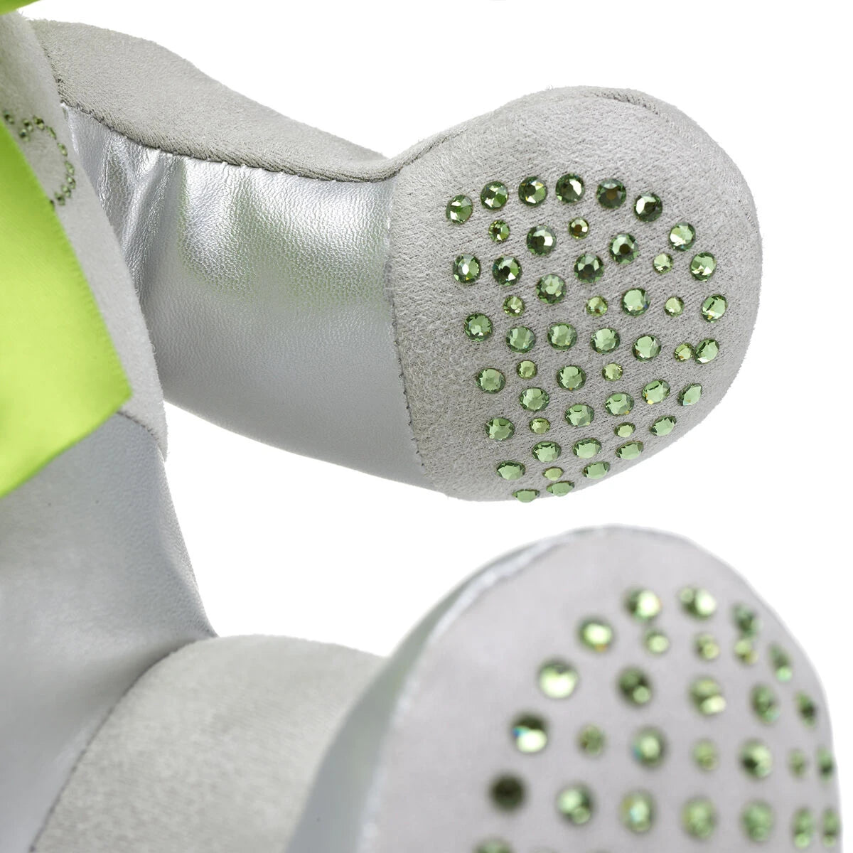 Birthstone Bear Featuring Swarovski® Peridot crystals | Build-A-Bear® - US 5022