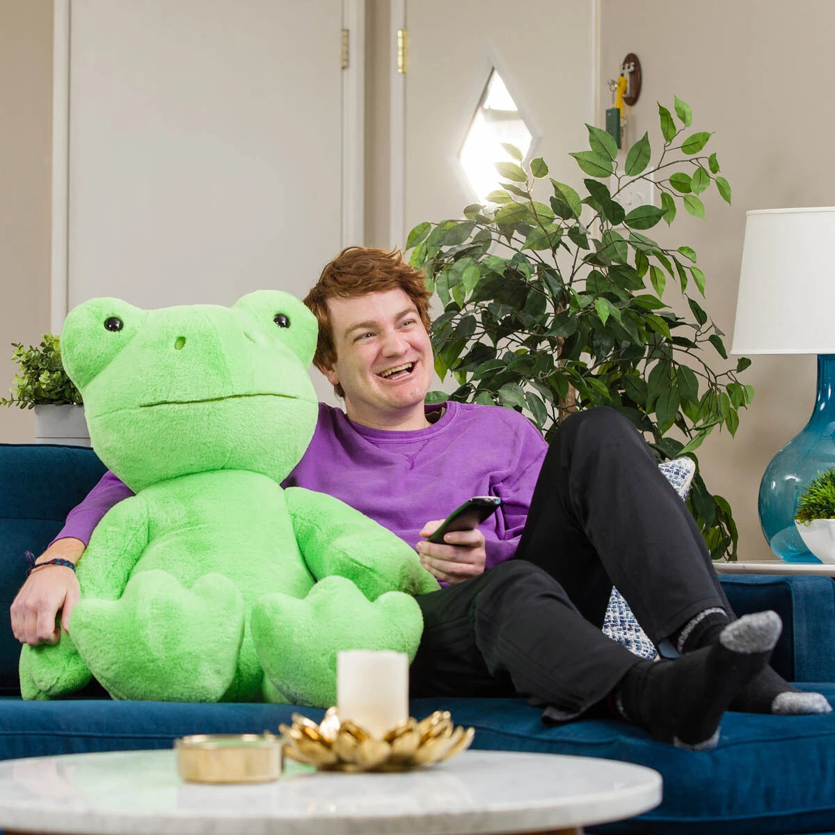 Giant Spring Green Frog Stuffed Animal | Build-A-Bear® - US 8639
