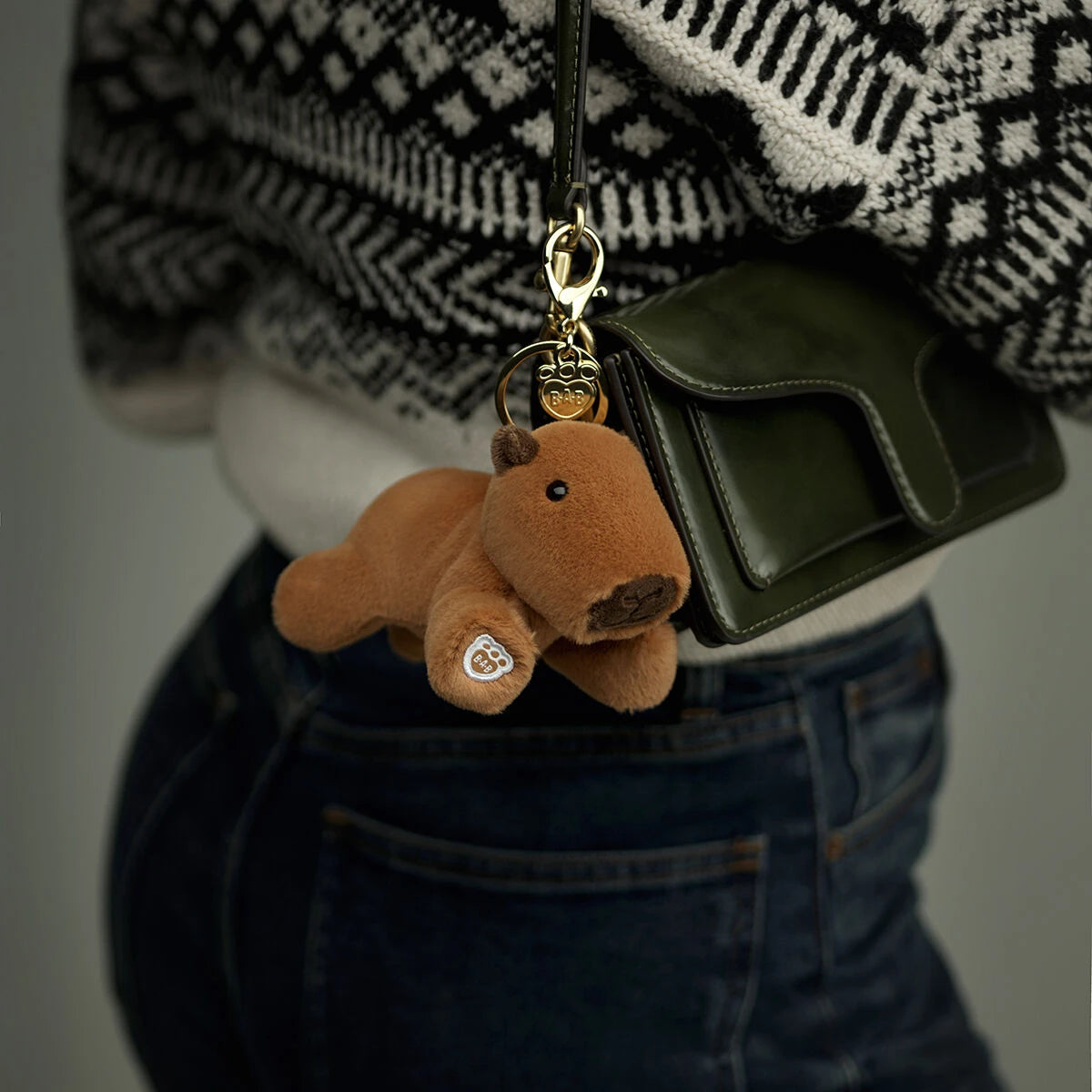 Capybara Plush Bag Charm | Build-A-Bear - US 8557