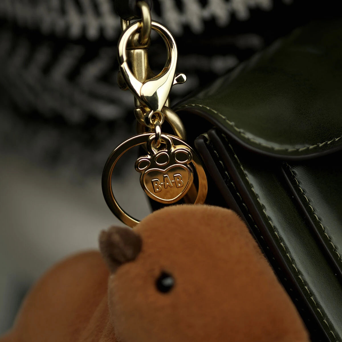 Capybara Plush Bag Charm | Build-A-Bear - US 1201